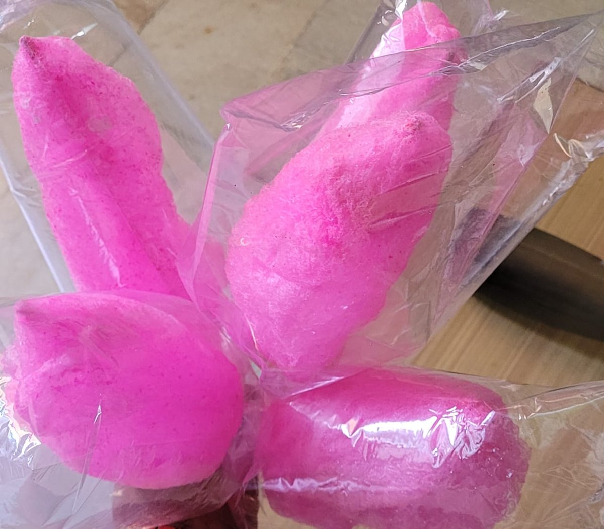 akaclear's tweet image. I have a kid ...the fact that he is @ grandmother is of no matter