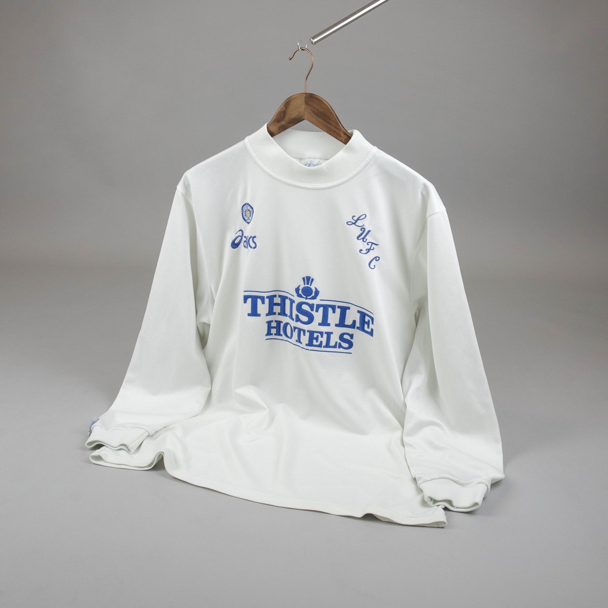 Classic Football Shirts on Twitter "Leeds United 1995 Home by Asics ⚪