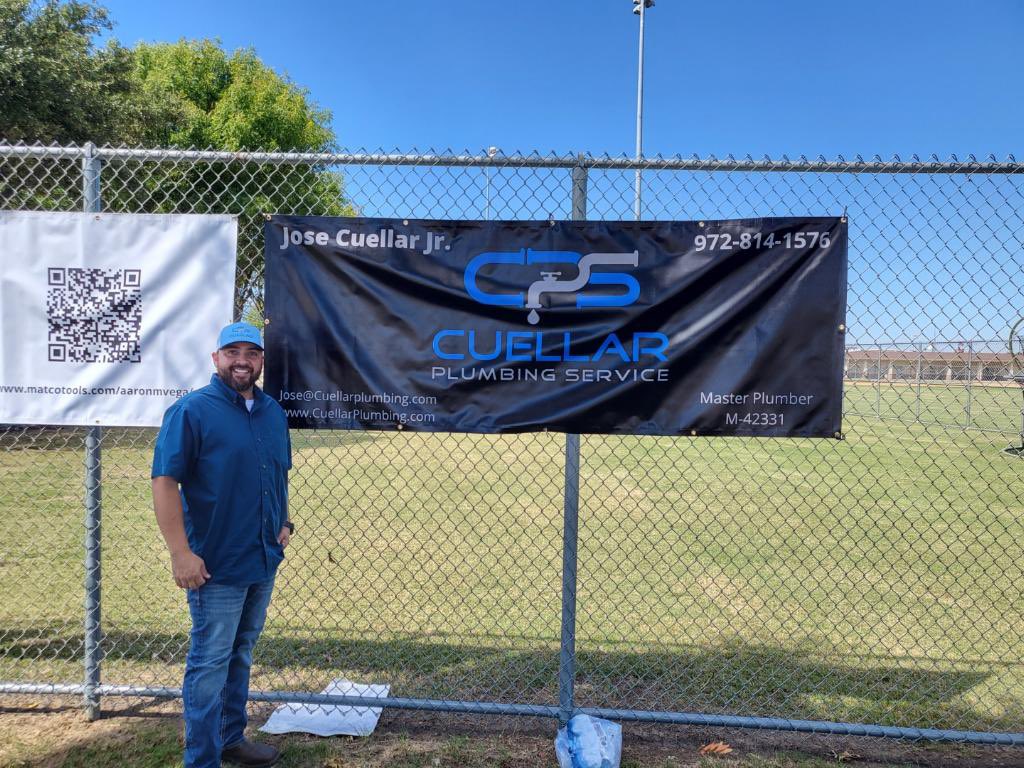 GHS_OwlBaseball's tweet image. Thank you to our sponsors. Give them a call if you need anything.  @smithspotbbq @EtiquetteDon @PanLaMejor        matcotools.com/aaronmvega/ cuellarplumbing.com