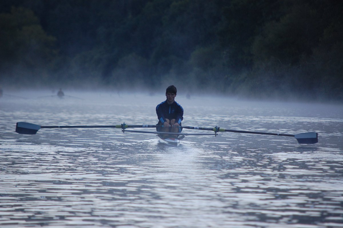 MCSBC's tweet photo. Great to be back on the water for Saturday morning training. Our Year 9's and seniors enjoying the conditions! Hopefully the flat water can stick around for a few weeks longer!
#backintotheswingofthings #mcsbc #SaturdayMotivation https://t.co/rRqgXB0yju