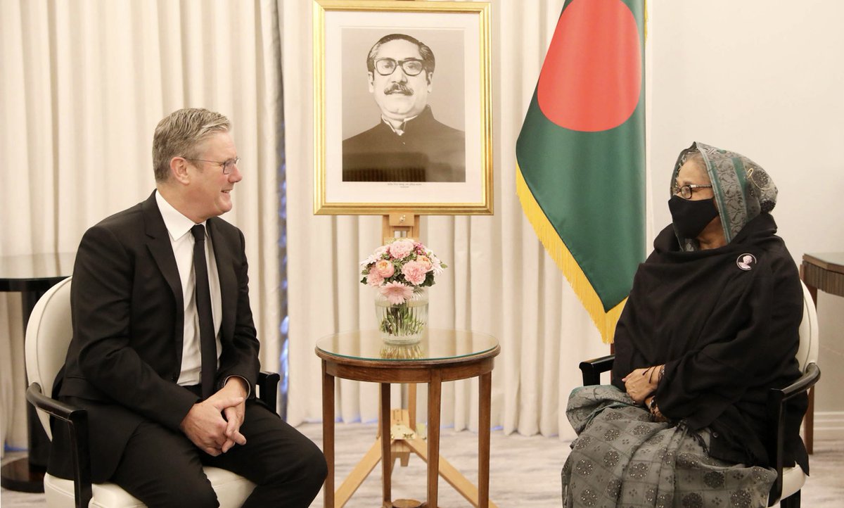 Bangladesh Awami League (@albd1971) on Twitter photo The UK's Leader of the opposition and Leader of the Labour Party Sir Keir Starmer (<a href="/Keir_Starmer/">Keir Starmer</a>) has paid a courtesy call to HPM Sheikh Hasina today at the Hotel Claridge in London today (17th September).
#SheikhHasina The UK's Leader of the opposition and Leader of the Labour Party Sir Keir Starmer (<a href="/Keir_Starmer/">Keir Starmer</a>) has paid a courtesy call to HPM Sheikh Hasina today at the Hotel Claridge in London today (17th September).
#SheikhHasina
