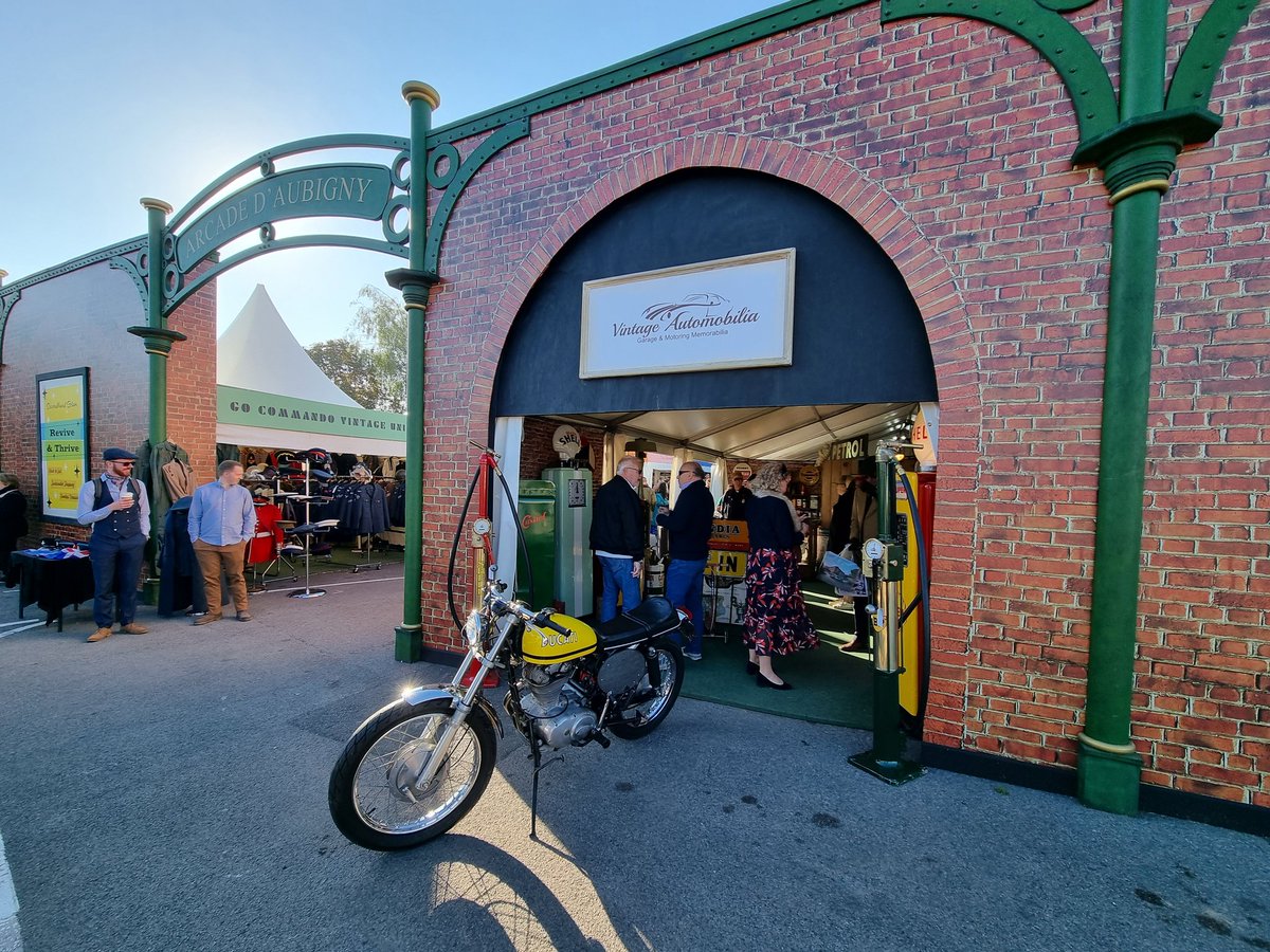 Hello day 2 <a href="/goodwoodrevival/">Goodwood Revival</a>