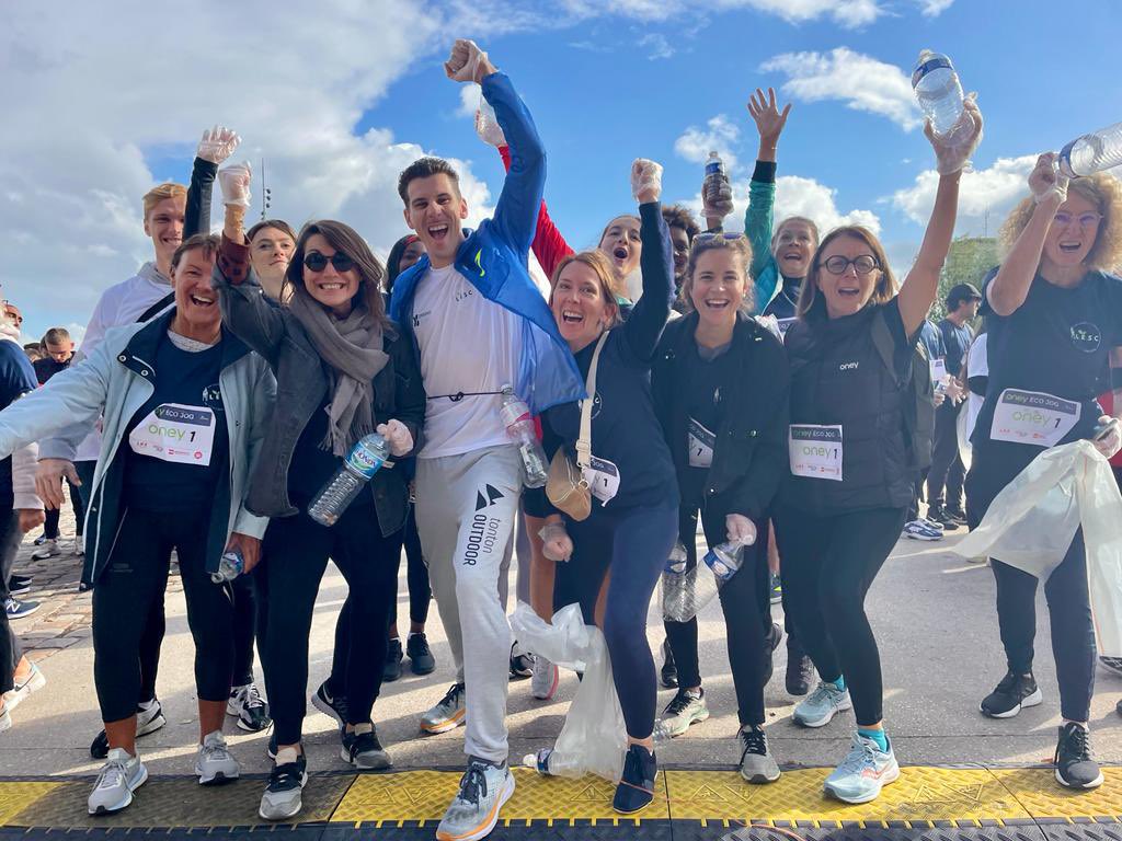 Bravo aux collaborateurs @OneyFrance qui se sont mobilisés pour le #Oneyecojog en ce #WorldCleanUpDay2022 👏

Une immense fierté de voir l’énergie de nos salariés qui font vivre les engagements #RSE de #Oney. 

Merci <a href="/lillefrance/">Ville de Lille</a> @MEL_Lille et notre sportif mécéné <a href="/pa_bosse/">PABosse</a> 💪🏼🙌🏼