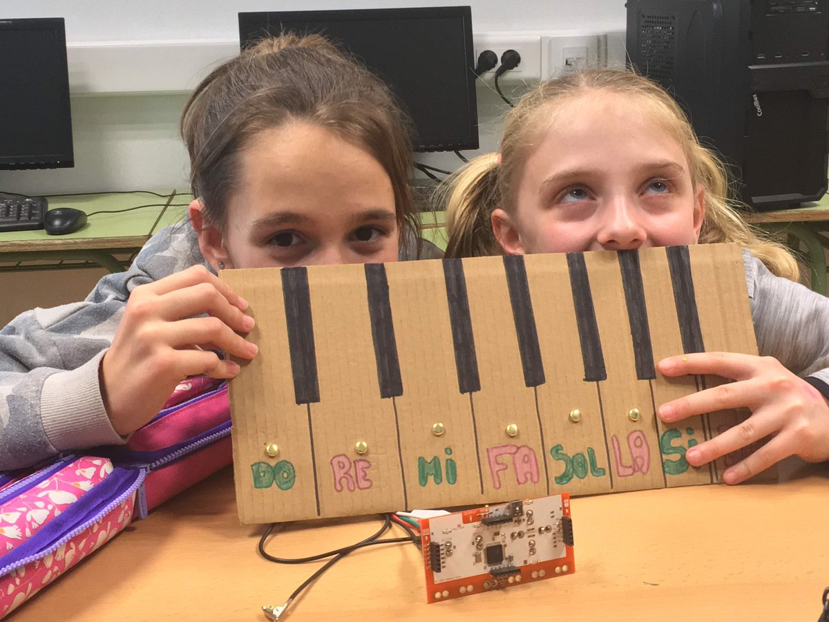 igniteseriousp's tweet photo. 🎓🎓 El Método IGNITE 🎓🎓
IGNITE aplica esta metodologia en todas sus actividades STEAM, estimulando el aprendizaje natural a través de la experimentación, la curiosidad y el juego.
👉🏻 https://t.co/SVFBEqXE9e
#MetodoIGNITE #Educacion #Steam #España #edtech #english https://t.co/b0BPJnFOUZ