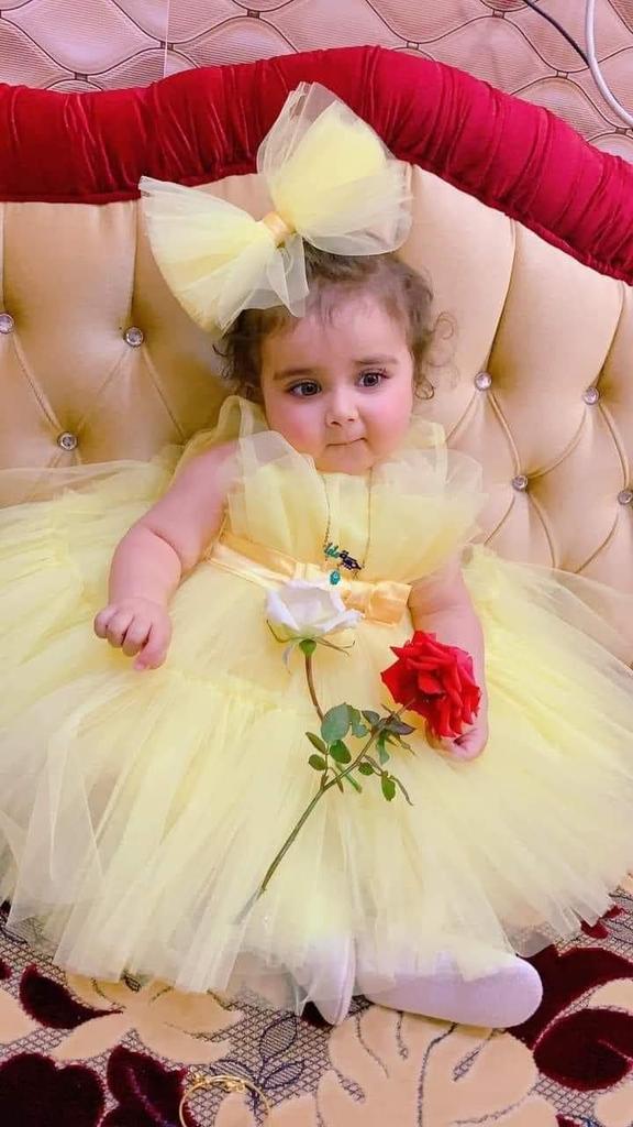 Asmaa50740523's tweet photo. #انقذو_الطفلة_شمس
 الطفلة #شمس  المصابة بمرض ضمور العضلات الشوكي وتحتاج لأجراء عملية وأبر خاصة في دولة الإمارات 
لذلك دعوه بأسم الأنسانية ان تنقذو شمس https://t.co/2wrW7FZkqz