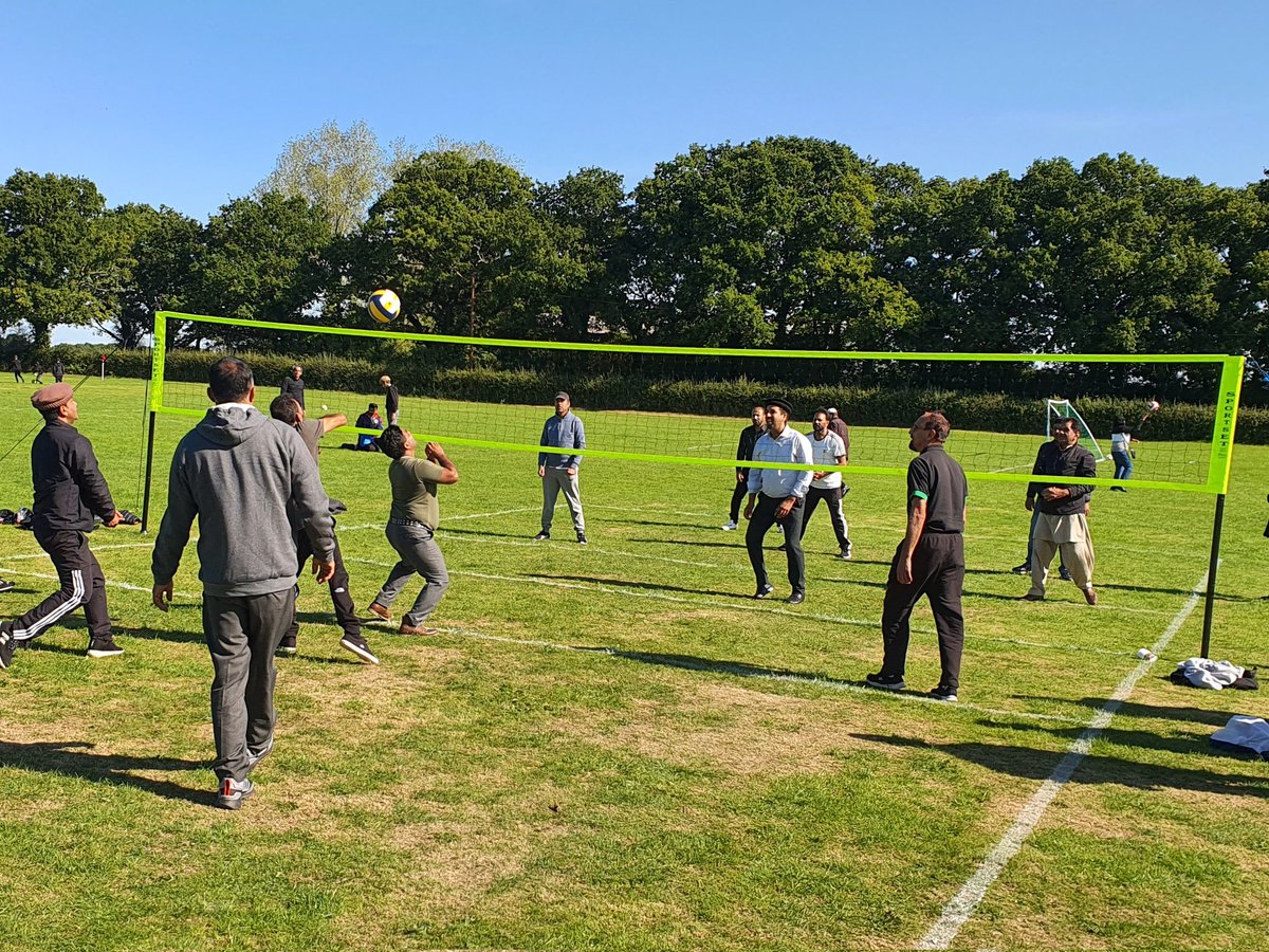Ansarullah_UK's tweet photo. #MAUK Ahmadiyya Muslim Elders Association UK #MAUKIjtema 2nd day Volleyball Competitions getting Ansar's attention at #Ijtema2022 https://t.co/0XSqiYMLdS