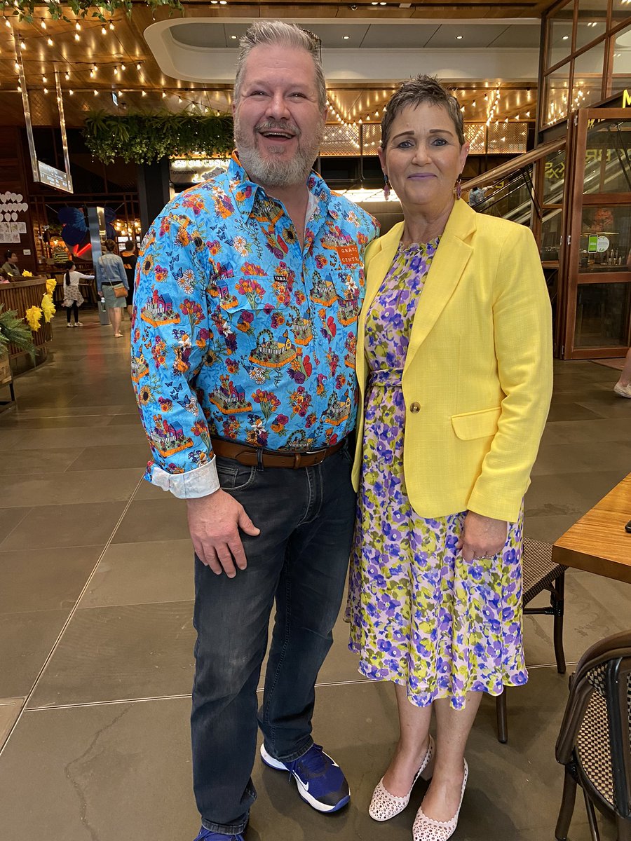 CrTanyaMilligan's tweet photo. Great catching up with the incredible Lee Faulkner from Triple M Darling Downs 864. Always a ball of energy and just radiates positivity…..good vibes @TripleMBrisbane #TCOF #radio #breakfastshow https://t.co/U3ww1lGjXb