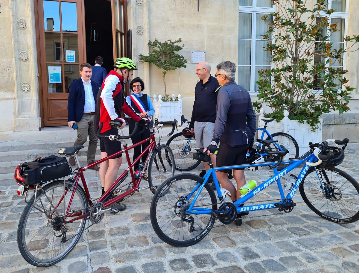 mairie7's tweet photo. #JEP2022 Ouverture des journées du patrimoine @INJAParis et inauguration d’un parcours en tandem 🚲 #blindcorner au départ de la @mairie7. Tout au long du week end, venez découvrir les activités : lecture en #braille, #sport #musique 🦮 https://t.co/LBnygKczKZ