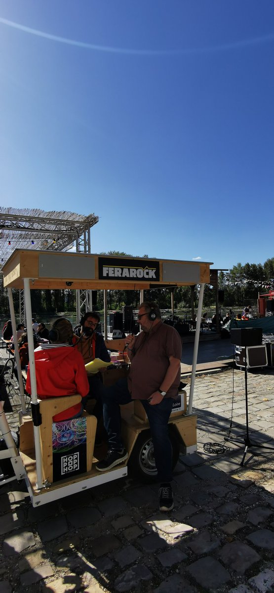 En direct depuis Le Ponton à Orléans avec <a href="/FERAROCK/">FERAROCK</a> et <a href="/RadioMega26/">Radio Méga</a> ! 
Le directeur est toujours là ! 
#orleans #hph22 #hoppophop #music