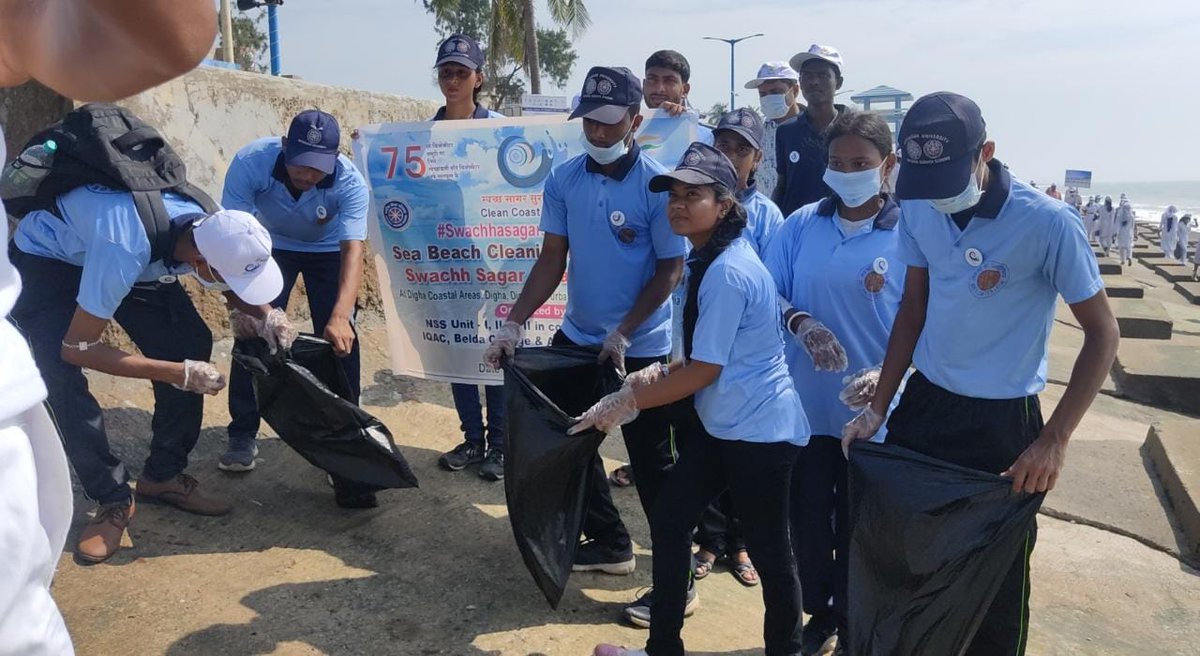 BeldaCollege's tweet photo. @rdnss_kolkata 
@PMOIndia 
@swachhbharat
@SwachhBharatDDN https://t.co/2awj2vgFiZ