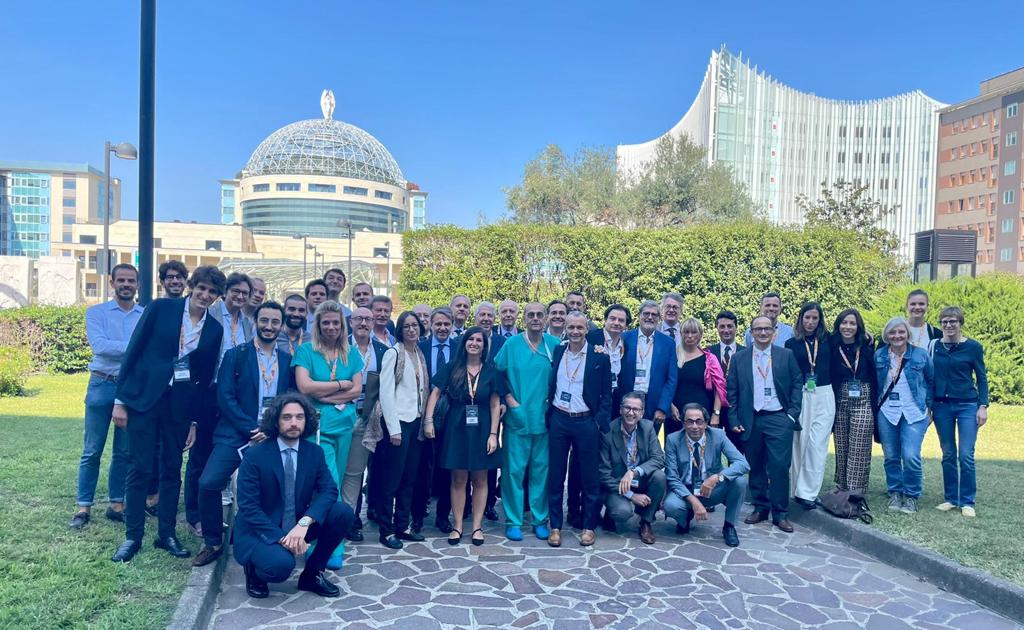 ✅ 1st week of the 2022 IGOMILS school on minimally invasive liver surgery: concluded! 
🗣️Many discussions between great teachers and enthusiastic learners! 
🦾 Excited for the coming practical weeks and closing frontal meeting in December!!!