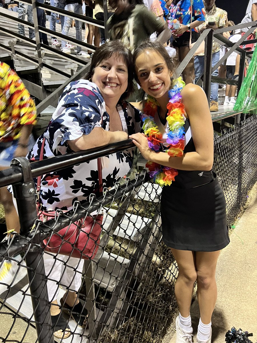 jpsspiritsquads's tweet photo. Congratulations to Donna Fincher who won the 2500 dollar gas card sold by Mariya Raja! We would like to thank Donna for making a cash donation to the cheerleaders and everyone who purchased a gas card raffle! Thank you for all your support!!!#CaneCheer https://t.co/82c68CHVR7