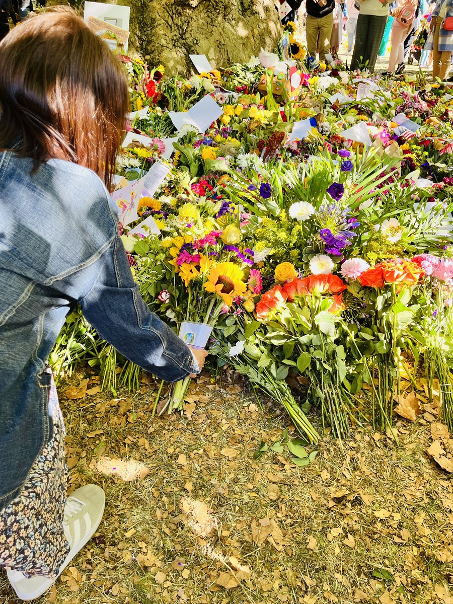 What a wonderful, memorable experience #floraltribute #HRH #QueenElizabeth