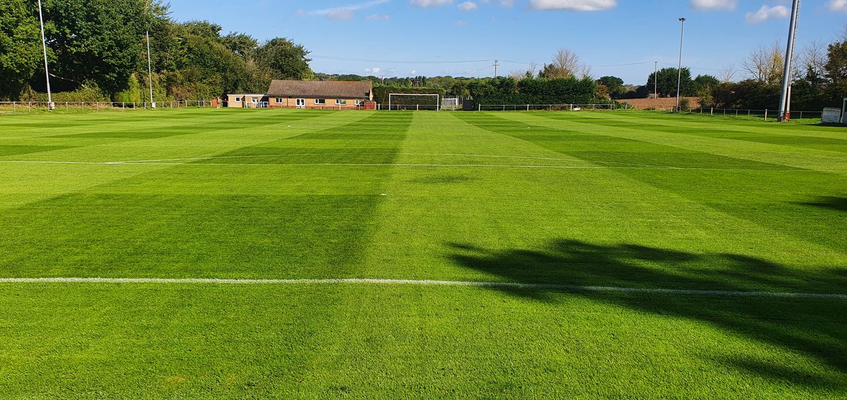 dthurman32's tweet photo. Today's offering of lower league pitch porn 😀 reserves are at home to East Cowes Sports 2pm ko https://t.co/zf3fYV2ymH
