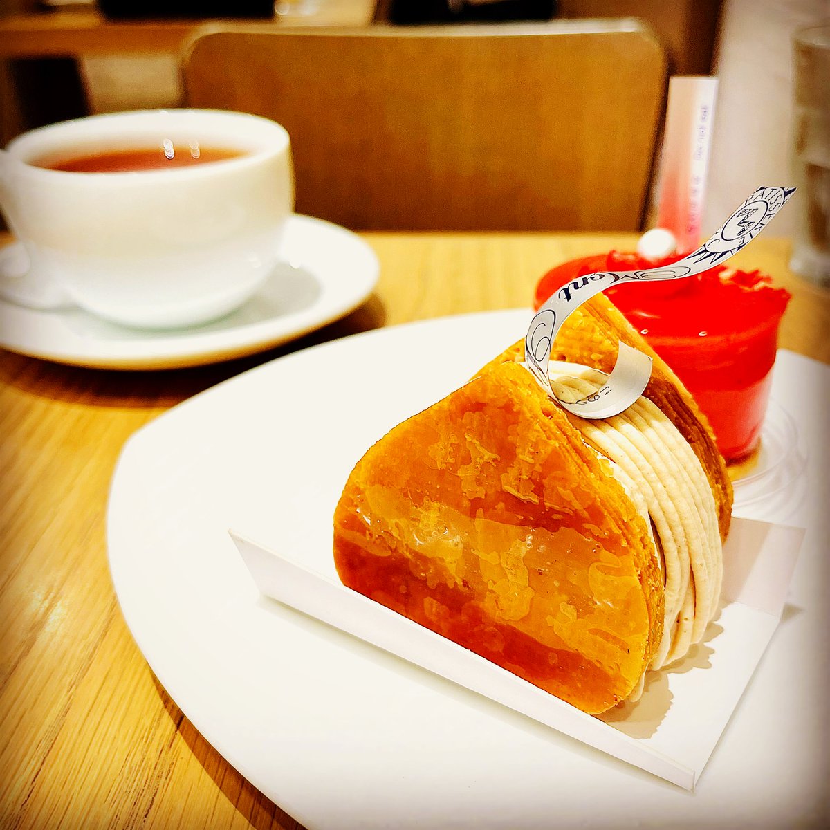 toshi_choco_oda's tweet photo. 【ブランド】
Mont St. Clair
【商品】
ミルフィーユ カシス マロン
【商品価格】
¥750
【備考】
#MontStClair #モンサンクレール
#ミルフィーユ #モンブラン #マロン
#自由が丘カフェ #自由が丘スイーツ https://t.co/8Yuwued9Kg