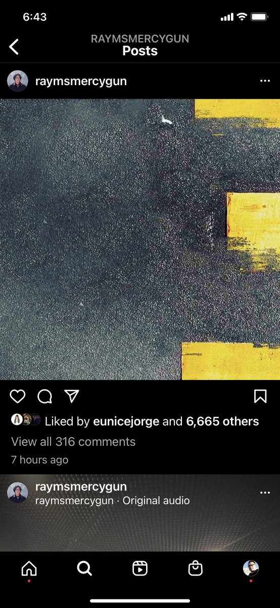 ulanxGGL's tweet photo. What do you think is happening? Please follow @PunkZappaNft https://t.co/iukMxutlIC