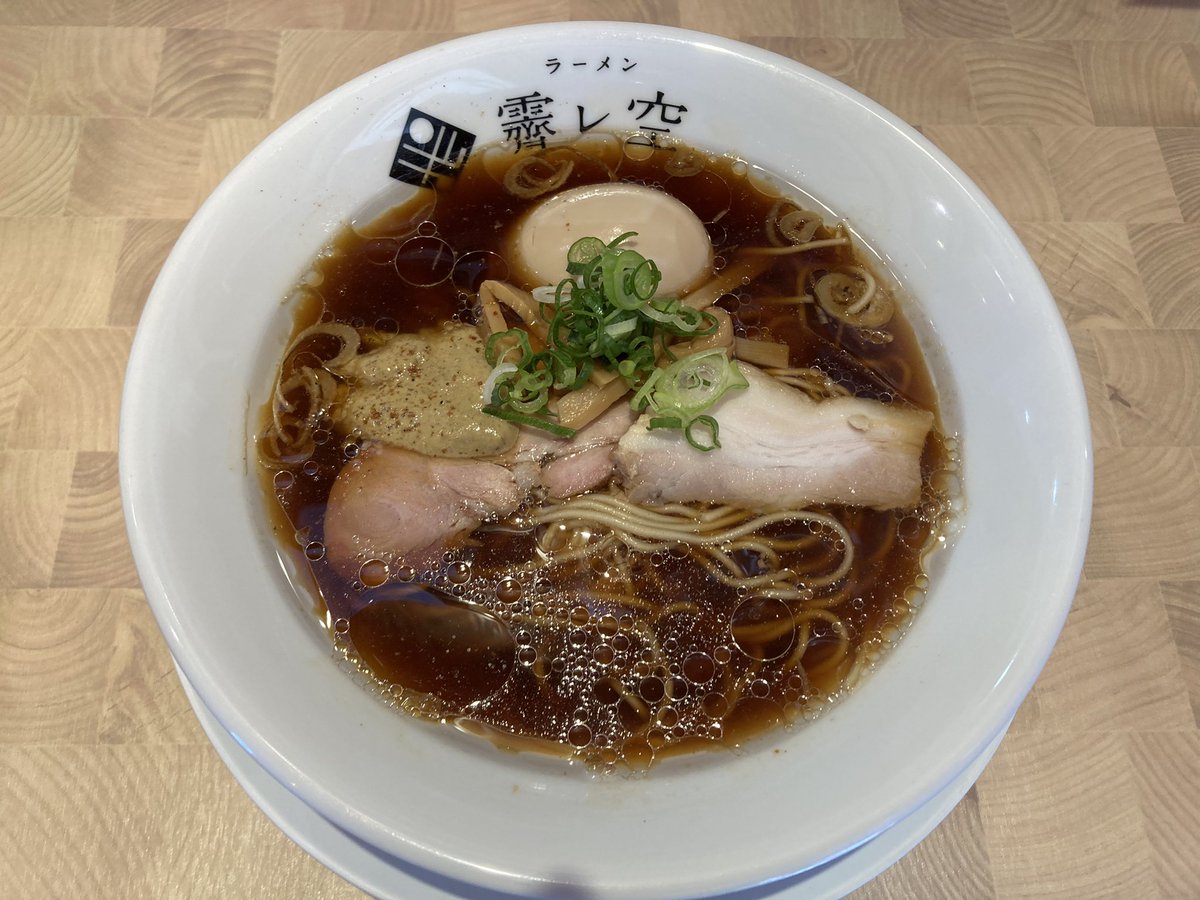 T82060333's tweet photo. 京都のラーメン https://t.co/E0Sek2IqQj