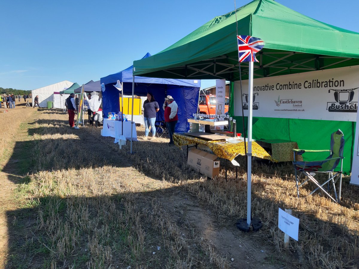 CastlehavenLim1's tweet photo. A glorious morning here at Newbury Ploughing Match
#berksfarmgirl #nadas #berksyfc #bushelplus #marcelkringe https://t.co/xuSNpFKh0J