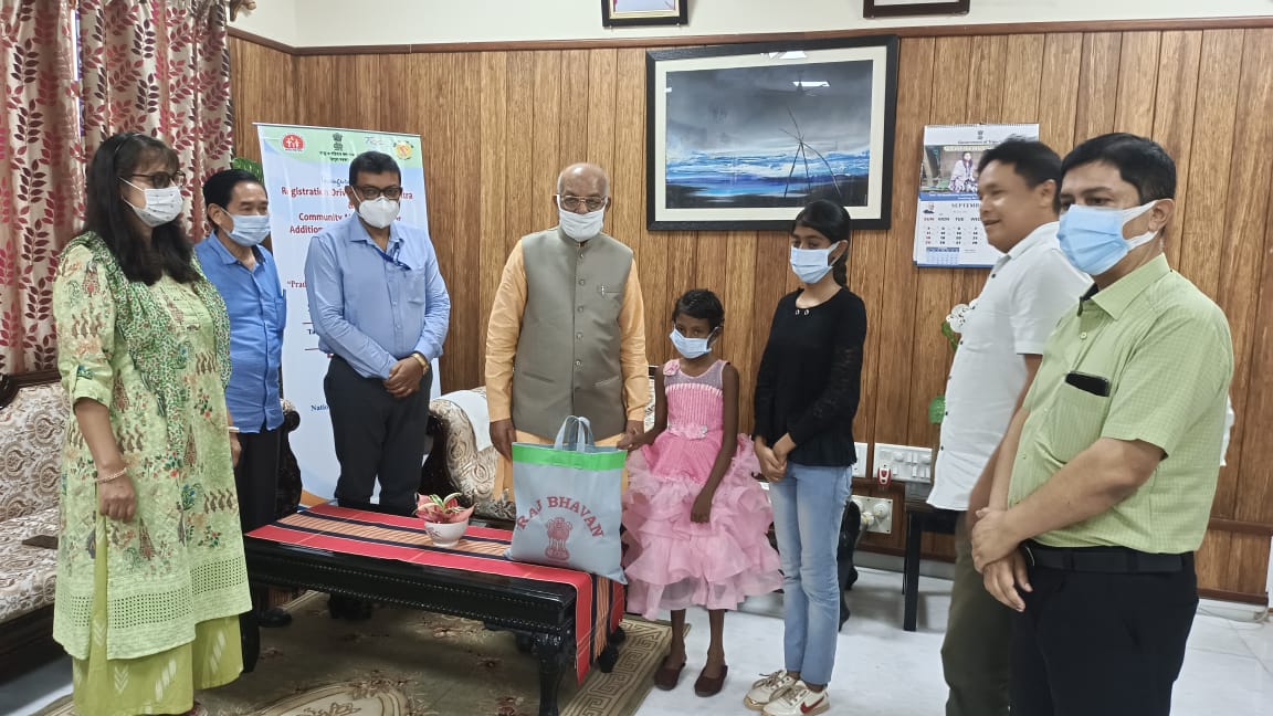 NtepTripura's tweet photo. Hon'ble Governor of Tripura became Ni-Kshay Mitra by adopting 02 girls having TB during the launching of  "Registration Drive as Ni-Kshay Mitra &amp; Community Mobilization for Nutritional &amp; other Support to TB Patients under 'PMTB Mukt Bharat Abhiyaan'" in presence of MD NHM &amp;others https://t.co/unkJdiqBHA