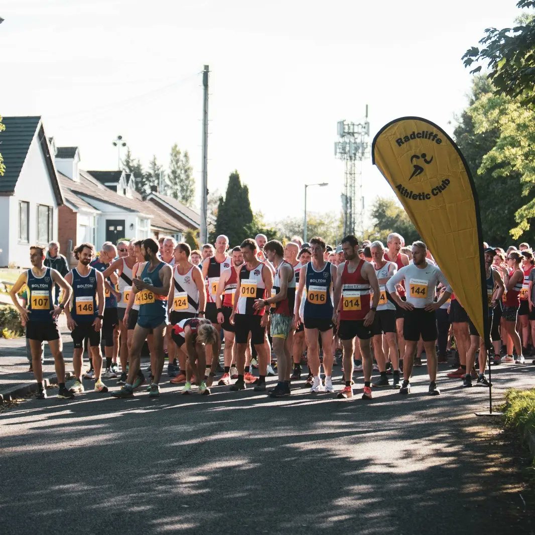 🏃🏾🏃🏼‍♀️Thank you and well done to everyone who came to the 5k race today 💪 You have helped to raise vital funds for <a href="/braintumourrsch/">Brain Tumour Research</a> and pushed yourselves on a challenging course 🥇 We hope you all enjoyed it and look forward to seeing you again at our next race! 🖤💛🖤💛🏃🏿‍♀️🏃🏼
