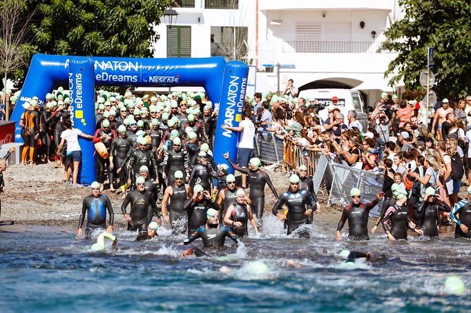 Marnaton's tweet photo. ¡Menudo día en la MARNATON @eDreams Cadaqués by @Nescafe_ES!
#marnaton #swimandfun #cadaques https://t.co/GBwdfDp3Hl
