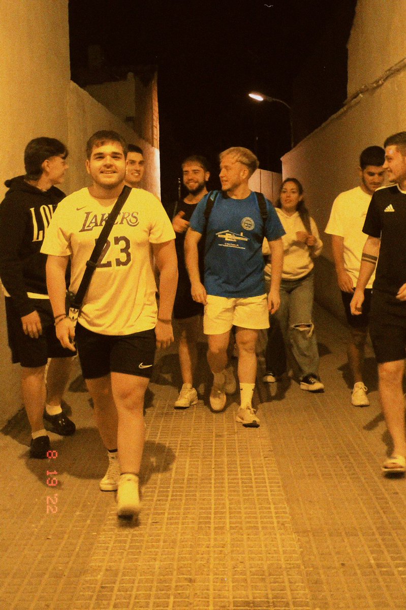 que tiemble el del bus de la feria hoy...

ya tenemos el equipo titular