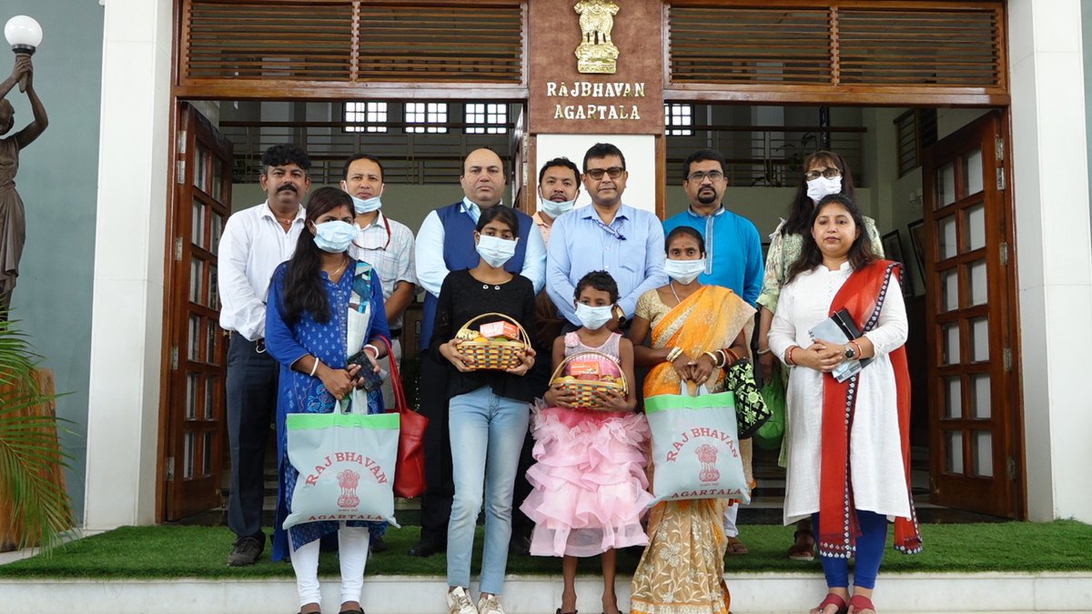 NtepTripura's tweet photo. Hon'ble Governor of Tripura became Ni-Kshay Mitra by adopting 02 girls having TB during the launching of  "Registration Drive as Ni-Kshay Mitra &amp; Community Mobilization for Nutritional &amp; other Support to TB Patients under 'PMTB Mukt Bharat Abhiyaan'" in presence of MD NHM &amp;others https://t.co/unkJdiqBHA