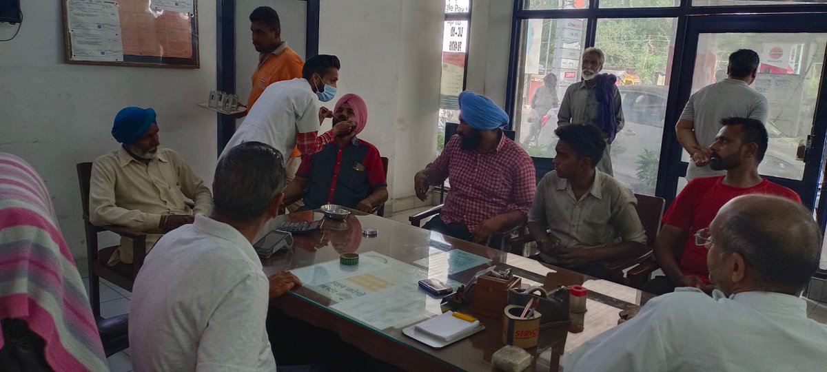 Driver's day celebration at Mohali Service Station sector 70 with cake cutting and refreshments. School bus drivers, truck drivers, ambulance drivers were invited and through experts driving rules and new initiatives of Govt. were shared to all drivers. #driversday <a href="/IndianOilcl/">Indian Oil Corp Ltd</a>