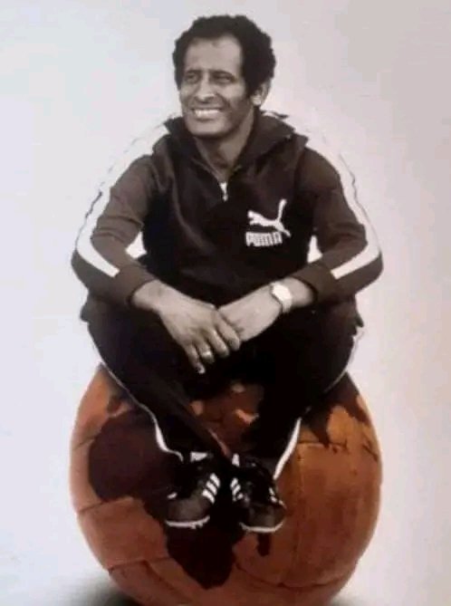 TokkichaK's tweet photo. የቀድሞ የኢትዮጵያ ብሔራዊ ቡድን ተጫዋች እና አሰልጣኝ እንዲሁም የ3ኛው የአፍሪካ ዋንጫ ባለድሉ ታሪካዊ ብሔራዊ ቡድናችን አምበል ሉቺያኖ ቫሳሎ ከዚህ ዓለም በሞት ተለይተዋል።

ለመላው ቤተሰብ እና ወዳጅ ዘመዶችም መፅናናትን እመኛለዉ። https://t.co/ROSoDUtLVD