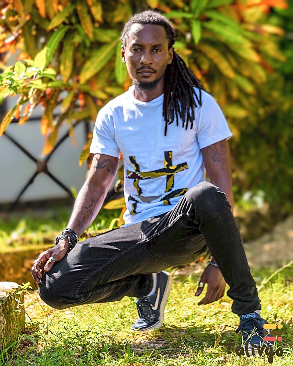 tulivyo's tweet photo. The Hashtag Tee is also available in round collar 👕
🍂 https://t.co/CzVlhUQFdh https://t.co/9Wlyht9ylD