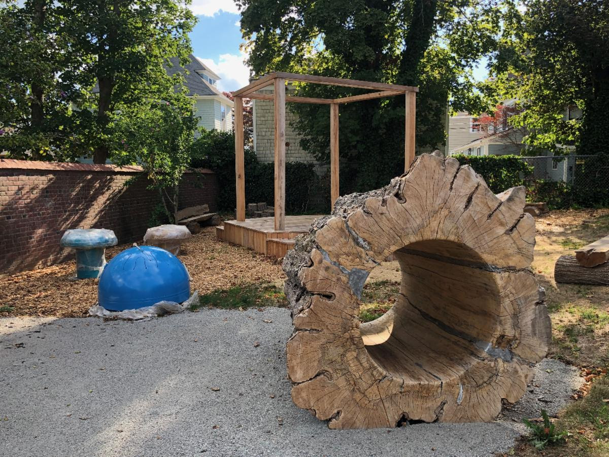 capecodtoylib's tweet photo. Join us for the grand opening and ribbon cutting for the Outdoor Play Oasis - an outdoor play space for kids behind the Hyannis Public Library at Saturday October 15th @ 2 pm - a collaboration between @HyannisPubLib and @capecodtoylib #hyannis #CapeCod #CapeCodKids https://t.co/kRVz2wlZoC