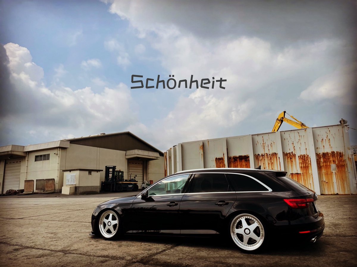 Schonheit_818's tweet photo. この角度好きなんだな😍
#Audi #AudiA4 #a4abant #ideal #oz #ozフッツーラ #復刻版 #originaledition 
#Germany #欧州車 #coding #エアサス https://t.co/gXZRAUcKhc
