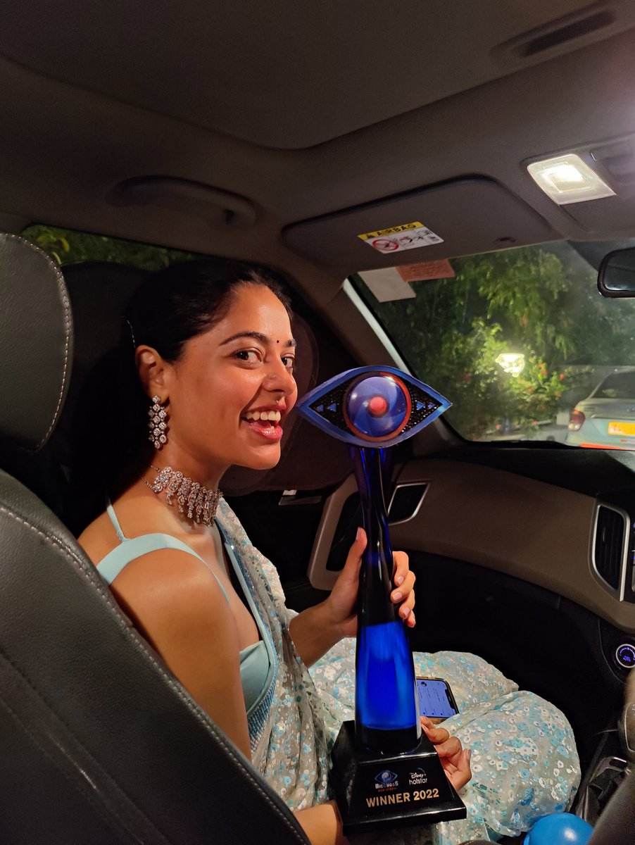 TejeshAB17's tweet photo. Winning is not a sometime thing; it's an all the time thing. You don't win once in a while... you don't do things right once in a while... you do them right all the time. Winning is habit.
You're a Proud Winner ๐
#BinduMadavi
@thebindumadhavi https://t.co/YZEuhAHsDc