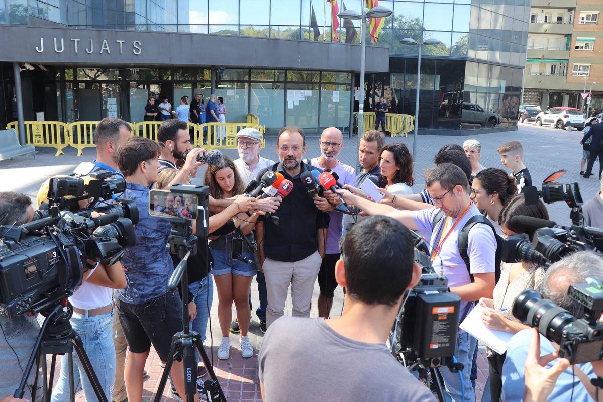 Novetats d'ahir als Jutjats de #Sabadell crim Helena:
1) Declaració del testimoni que deixaria l'encausat Xavi sense coartada
2) Declaració del cap de la Secció Natura de la UES que continua sense col·laborar
3) L'Instituto Nacional de Toxicología re-analitzarà restes biològiques