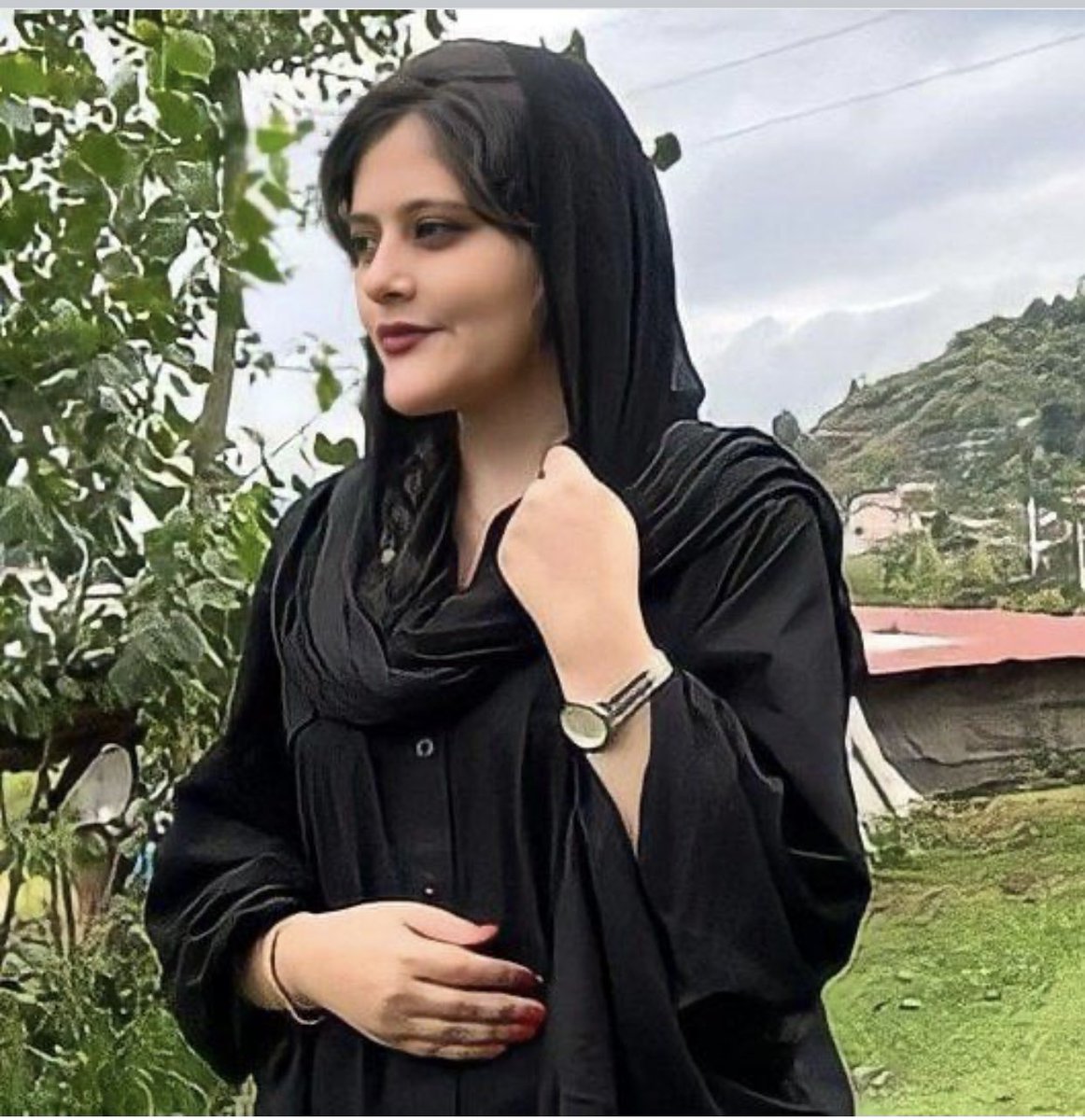 SubuhiKhan01's tweet photo. This is why the world should collectively raise voice against laws of Islamic States.

Morality police in Iran reportedly arrested &amp; killed #MahsaAmini for not following a dress code.

The govt’ of #Iran must answer why we should not call it an organised state supported murder? https://t.co/XlQTjAIAVY