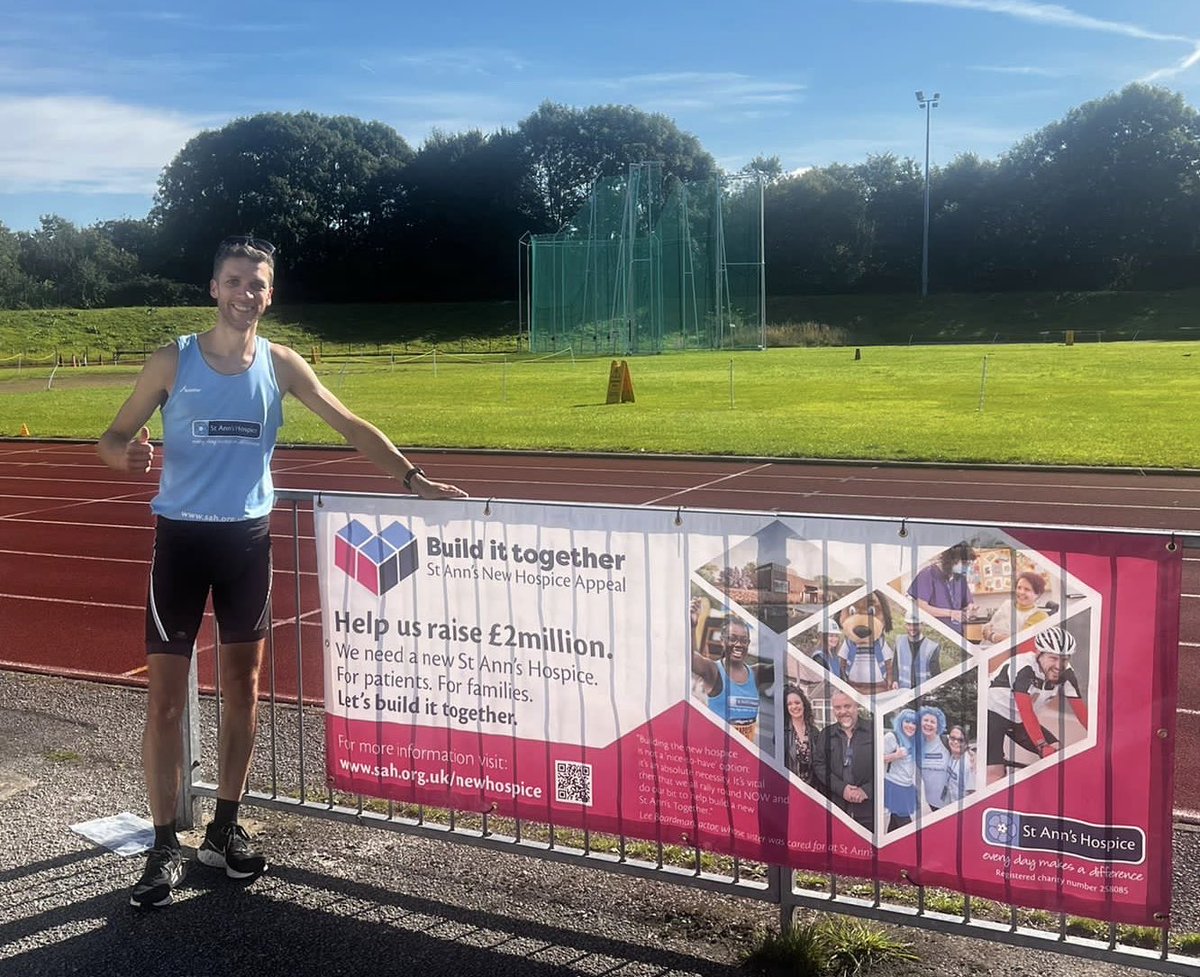 actorfundraiser's tweet photo. Thanks @RunStockport for putting up @StAnnsHospice Build It Together banner! 
Only 8 days until Berlin Marathon 😄 https://t.co/GDkjUy5hds https://t.co/gwtZW0g0J4