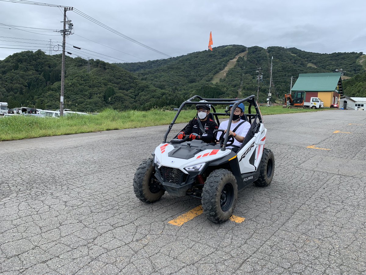 polaris_ishida's tweet image. いまどうしてる？
ビークルスタイルにEZDOME とPOLARIS オフロードビークルを出展しています。
高鷲スノーパークでやっています。明日はお天気下り坂ですがあさ10時から営業します。イベント終了は15時ですのでお早めにお越しください。#Vehiclestyle #ビークルスタイル