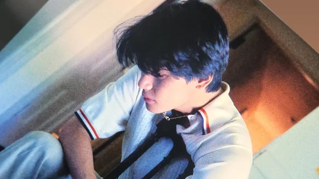 tetaeverse's tweet photo. Taehyung is art the most beautiful masterpiece ♡ https://t.co/t8WlWkE19N