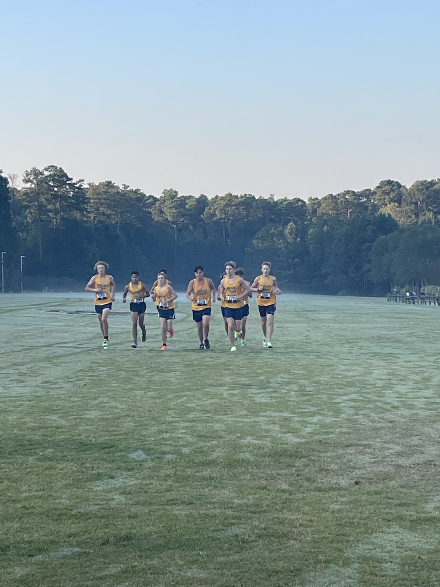 Coach_Crom's tweet photo. Good Morning from Cary, NC and the Adidas 🐺 Wolfpack XC Challenge. Boys JV Red ready to roll! #LongGoldLine https://t.co/hZOG7UtxYq