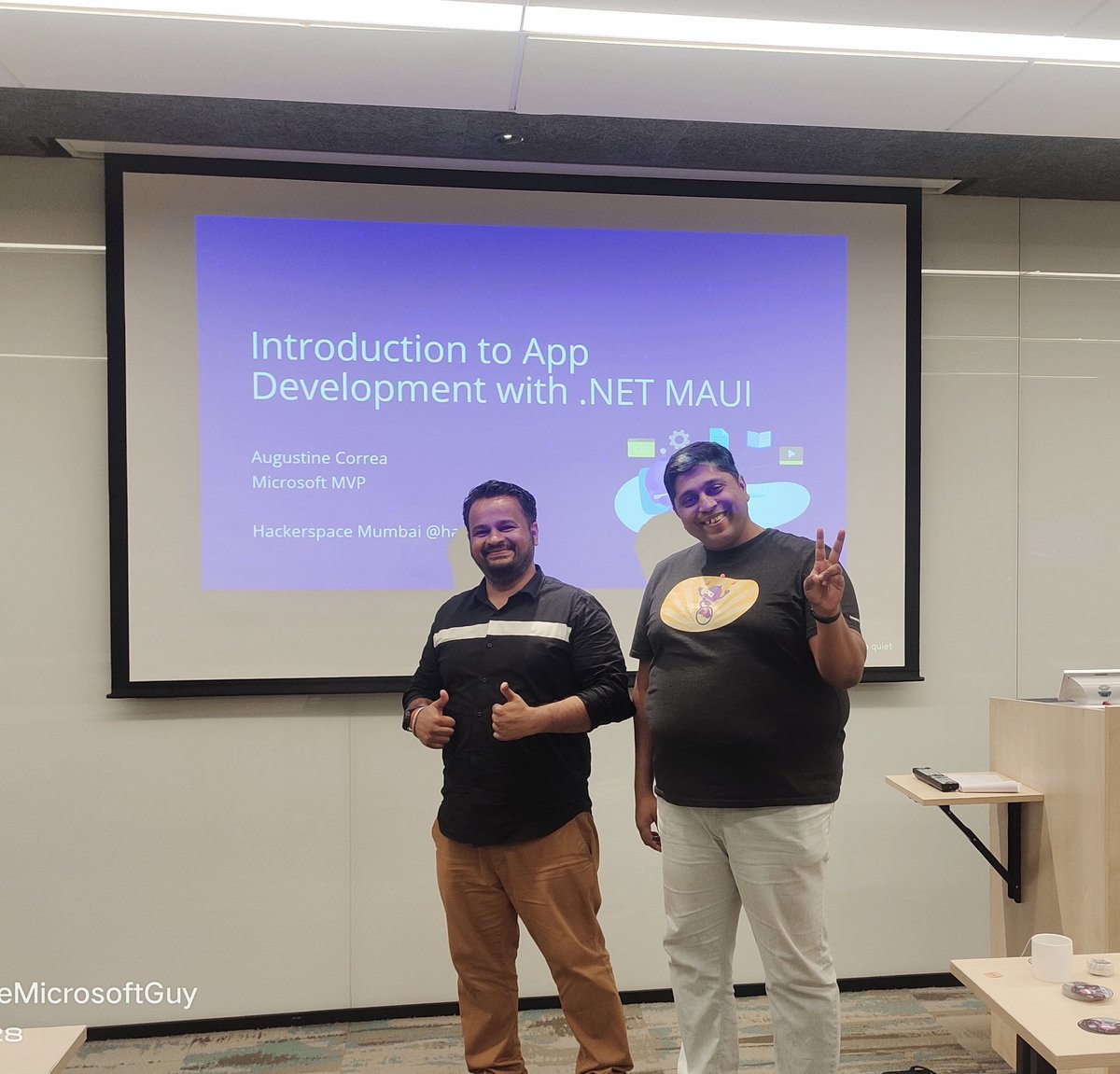 MicrosoftGuy_'s tweet photo. And that's a wrap up of DotNet MAUI launch offline event. Thank you @hackmum for organising this and thank you @MicrosoftIndia for hosting the event #Microsoft #MicrosoftIndia #dotnetMAUImum22 #dotnetmaui #xamarin #MicrosoftVisualStudio #VisualStudio https://t.co/Q3OBVTSwRC