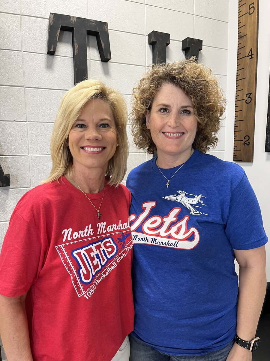 aelepisto's tweet photo. Rockin’ the old school North Marshall attire!

#northnation
#nmmsjets https://t.co/ml8tLEZU0D