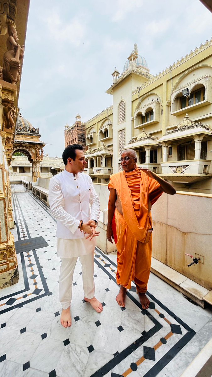 NriWorldsummit's tweet photo. Secretary General Manu Jagmohaan Singh visited the First ever BAPS Swami Narayn Temple in Bochasan Gujrat and took the blessings from Swami Ji
.
.
.
.
.
#baps#swaminarayan#usa#france#manujagmohaansingh#london#nrisoftheworld https://t.co/85PSTXWMPr