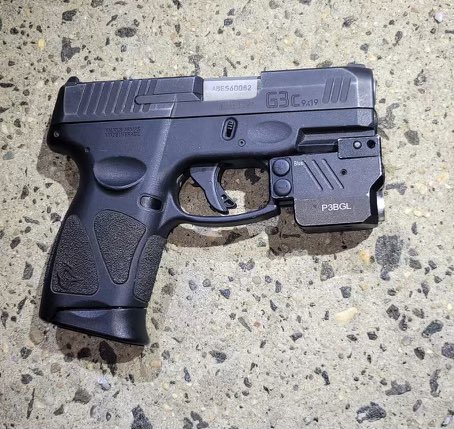 NYPD30Pct's tweet photo. Last night your 30th Pct. Cops, with some help from our partners @NYPD26Pct &amp; @CCNYPS, arrested the individual who was illegally carrying this gun. https://t.co/nwywjr4iSH