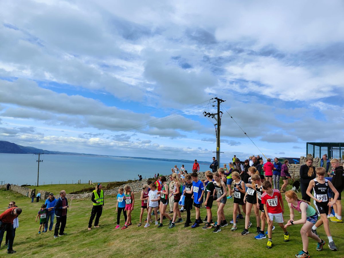 CochHt's tweet photo. @ysgolbryncoch Thanks to Mr Oldfield, pupils and parents who ran cross country race on the Orme this morning. Well done all! https://t.co/CllA0fWekn