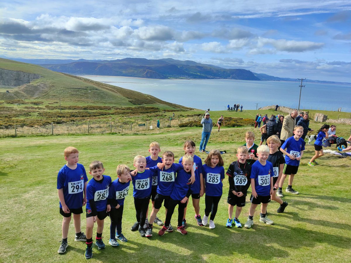 CochHt's tweet photo. @ysgolbryncoch Thanks to Mr Oldfield, pupils and parents who ran cross country race on the Orme this morning. Well done all! https://t.co/CllA0fWekn