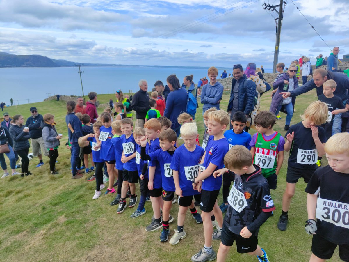 CochHt's tweet photo. @ysgolbryncoch Thanks to Mr Oldfield, pupils and parents who ran cross country race on the Orme this morning. Well done all! https://t.co/CllA0fWekn