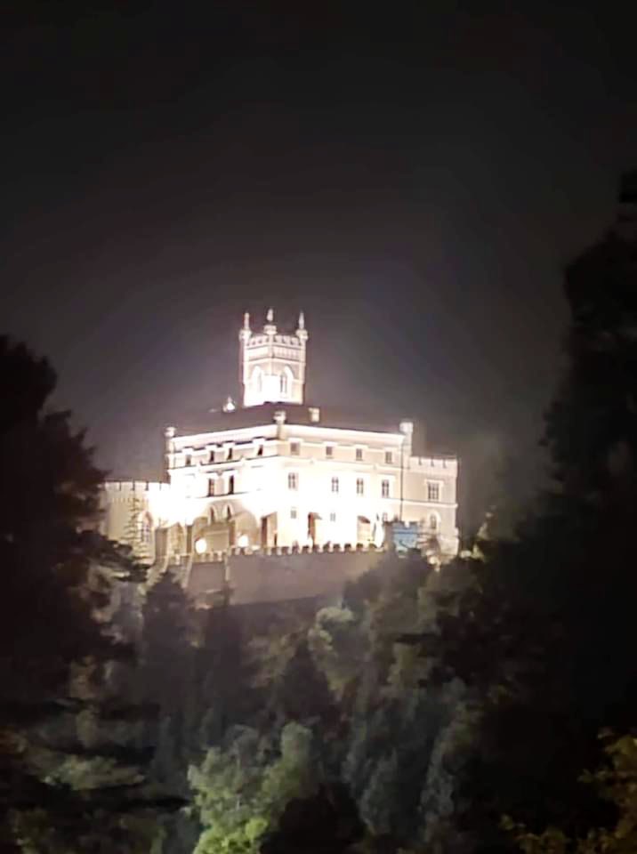 JosephSopta's tweet photo. @Andrzej00221940 @InsatiableVVIP #Croatia #Trakoscan https://t.co/YxeOnSn1PI
