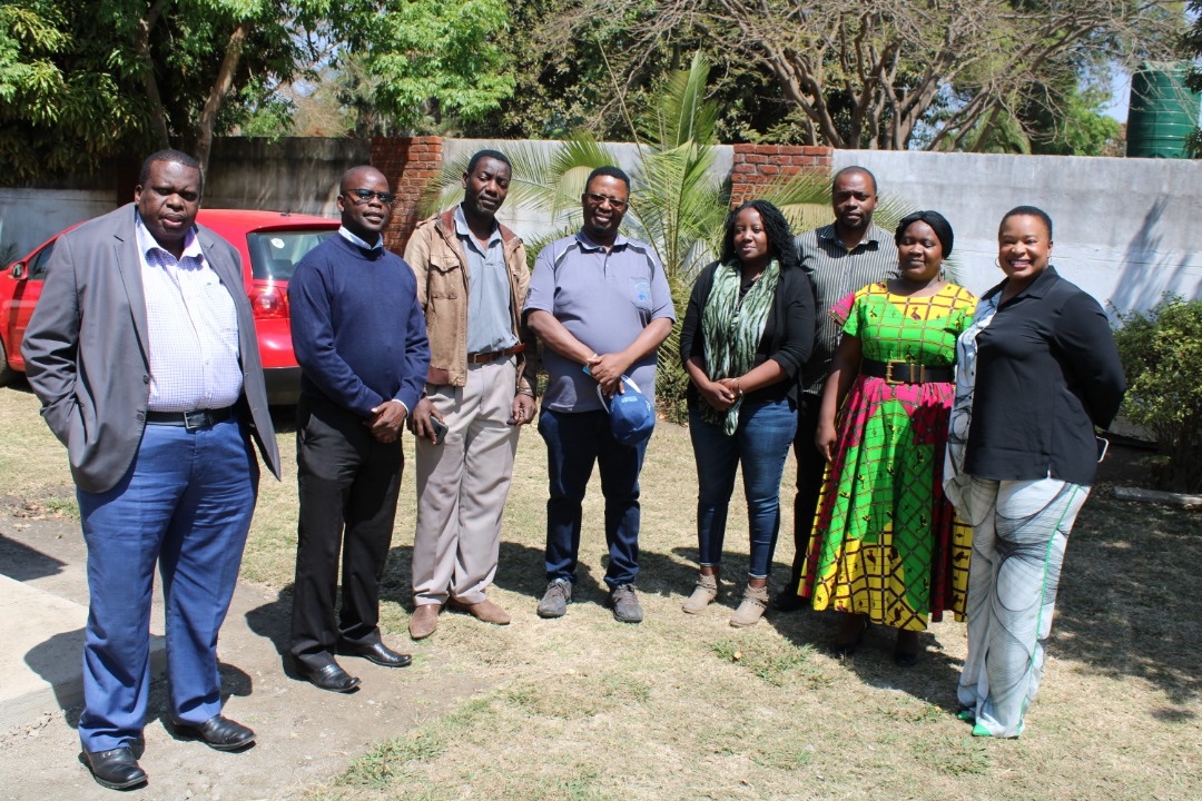 Road 2 COP27. Building a consensus &amp; all inclusive Zim  position. CSOs, GoZ, Partners, pvt sector <a href="/ProsperBMatondi/">Prosper B. Matondi🇿🇼</a> <a href="/angietouch/">Angela Machonesa</a> <a href="/perla_kapuya/">PerlaTafadzwa</a> <a href="/SydChisi/">@chisiSyd</a> <a href="/CAFOD/">CAFOD</a> <a href="/nangozimbabwe/">NANGO Zimbabwe</a> @A national blitz loading @environdept @METHI_Zimbabwe <a href="/SwedeninZW/">Sweden in Zimbabwe 🇸🇪</a> <a href="/OxfaminSAF/">Oxfam in Southern Africa</a> <a href="/SthrnAfrcaTrust/">Southern Africa Trust</a> <a href="/AfricaCRP/">ClimateRealityAfrica</a>