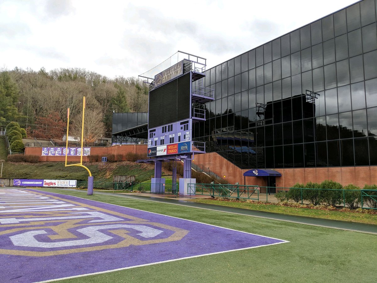 NettingPros's tweet photo. π IT'S #GAMEDAY!!! π
Check out π the @NettingPros #Football #ScoreboardNetting @CatamountsFB today vs. @BlueHoseFtball in #CatamountCountry ποΈ.
π₯ We are Improving Programs One Facility at a Time π₯.
π§ info@nettingpros.com
#NettingPros #NettingProsChat https://t.co/NbS1mc4qiR
