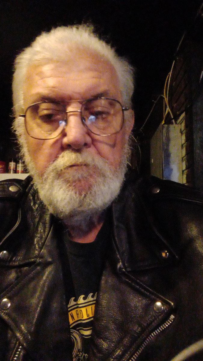 Michael00543619's tweet photo. @notjenfoxx I'm from Ohio https://t.co/KTUWEQkzm7